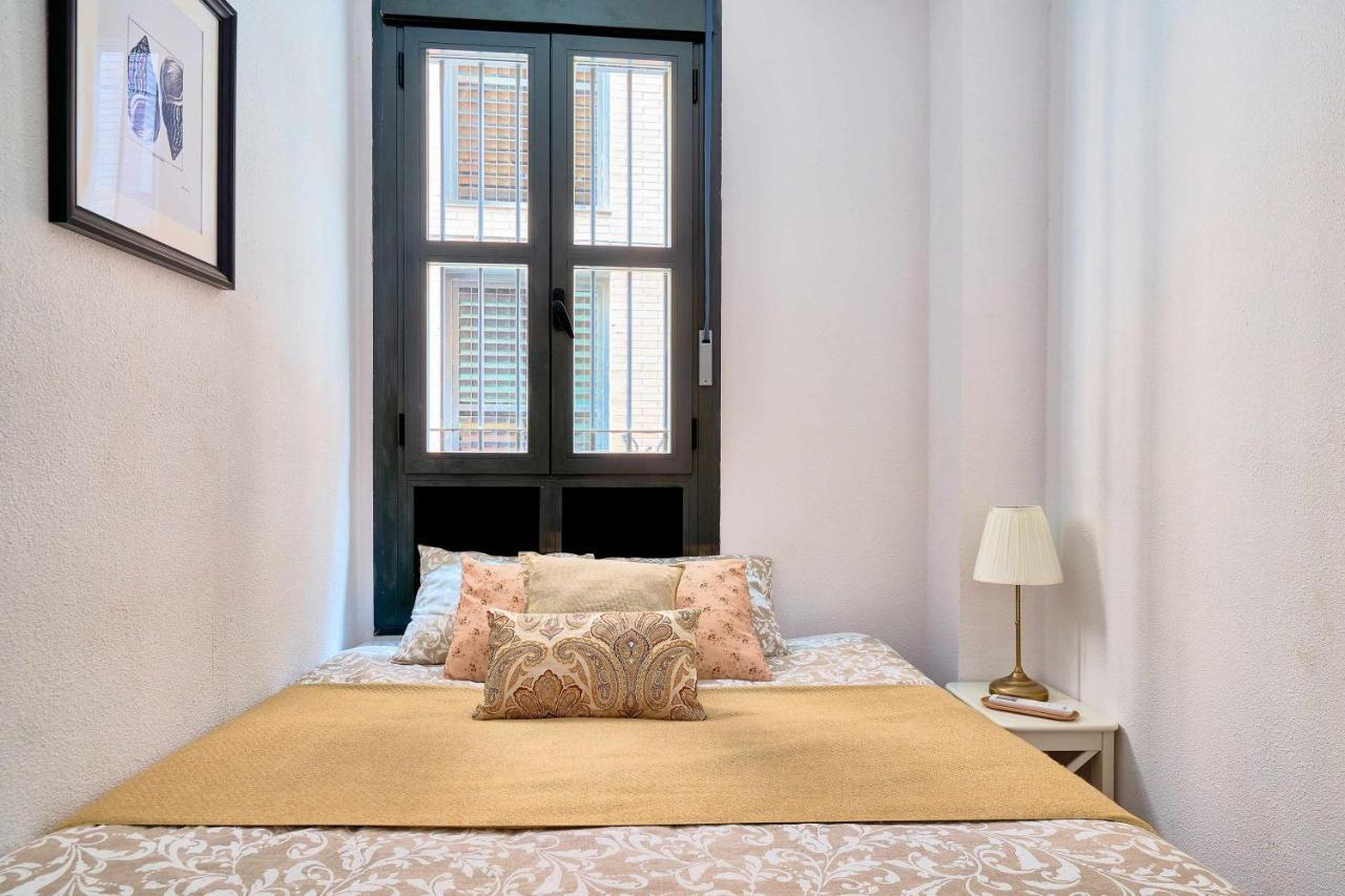 Under The Olive Trees In Historic Center Of Malaga Apartment Exterior photo